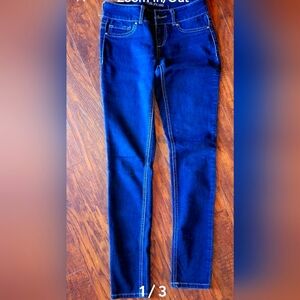 Maurices lightweight skinny midrise jeans NWOT
